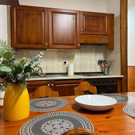 The Capriolo Apartment *